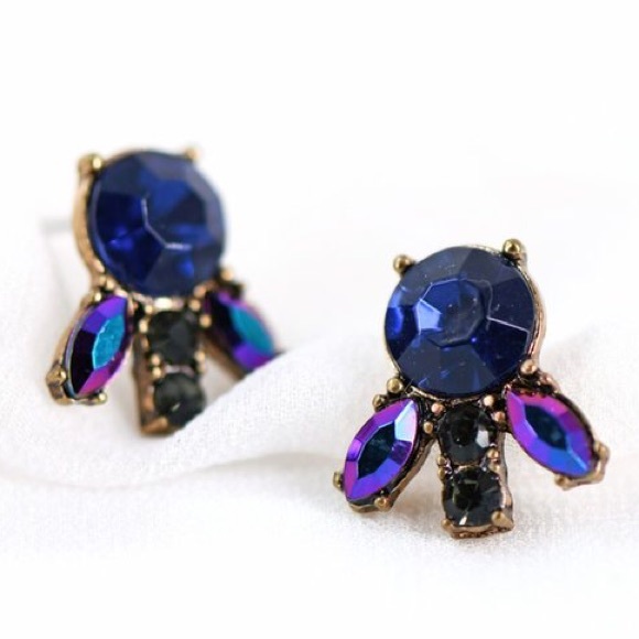 Son Paises Jewelry - Blue Rhinestone Stud Earrings NWT